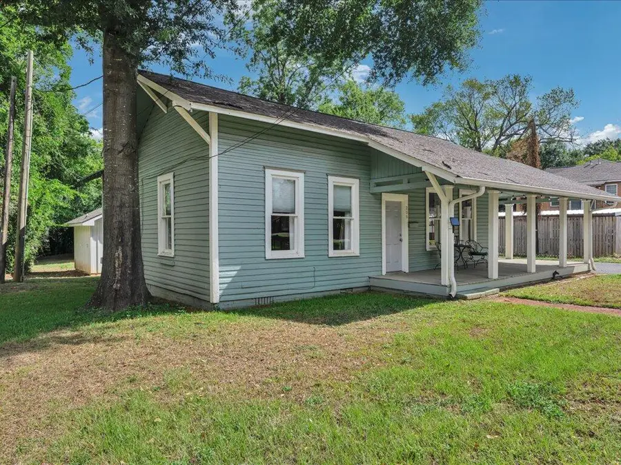 209 Houston Street, Nacogdoches, TX 75961 - #3
