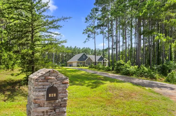 121 Buck Alley, Douglass, TX 75943