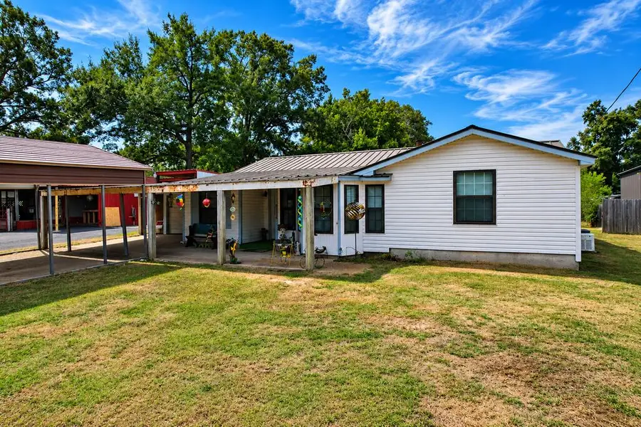 128 Rosa Street, Zavalla, TX 75980 - #2