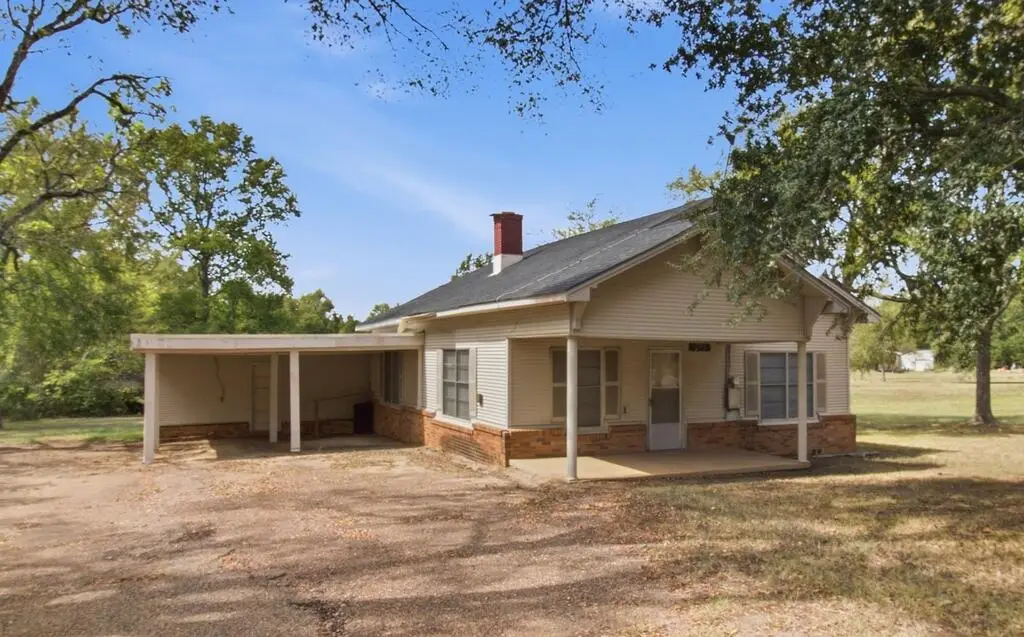 155 6th Street, Cushing, TX 75670 - #1