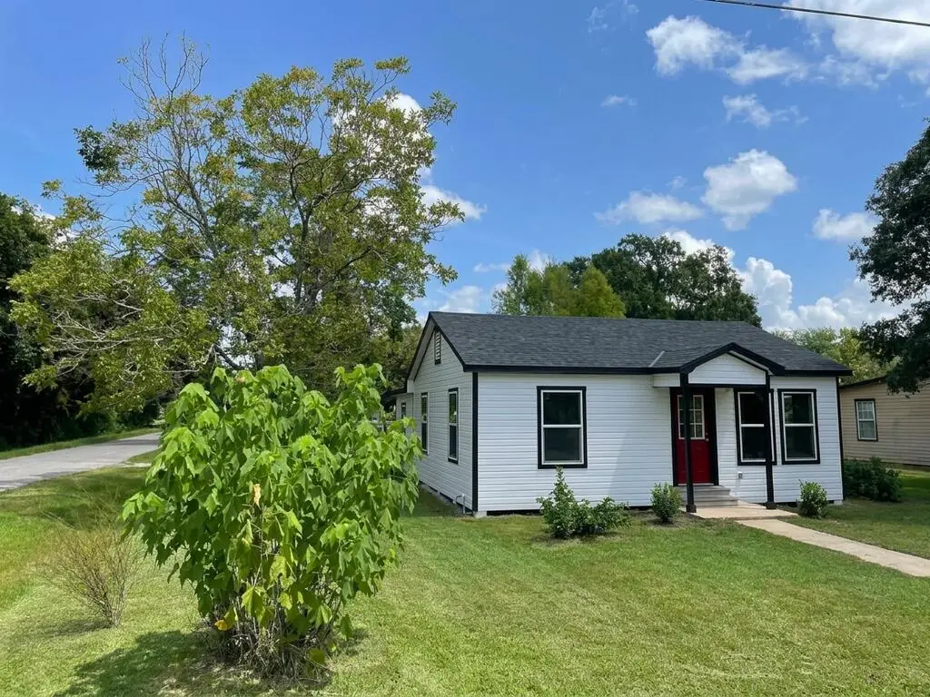 340 W Avenue L, Silsbee, TX 77656 - #1