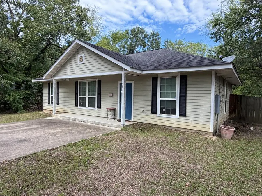 1301 Grant Avenue, Lufkin, TX 75901 - #3