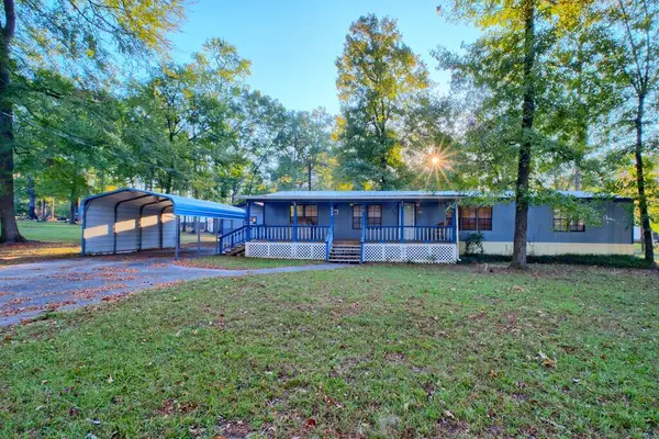 239 Helm Drive S, Hemphill, TX 75948
