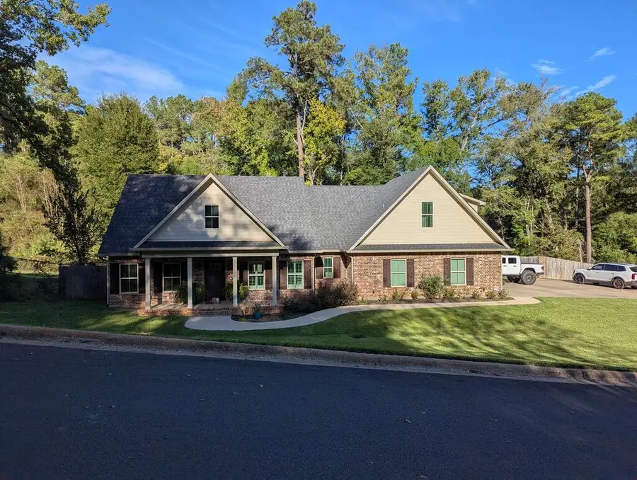 2416 Glen Hollow Drive, Nacogdoches, TX 75965 - #2