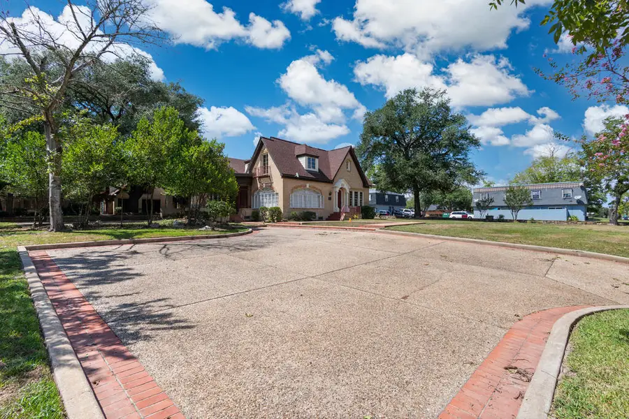 302 S Bynum Street, Lufkin, TX 75904 - #2