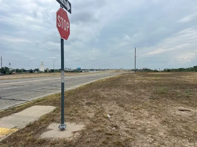 614 Poe Street, San Angelo, TX 76903 - #2