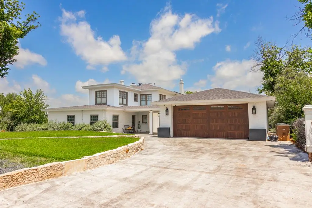 610 W Ave C, San Angelo, TX 76903 - Image #1