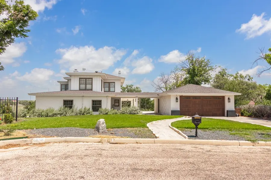 610 W Ave C, San Angelo, TX 76903 - Image #2