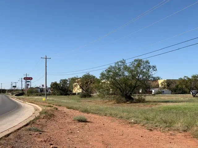 5170 W Houston Harte Expwy, San Angelo, TX 76901 - #2