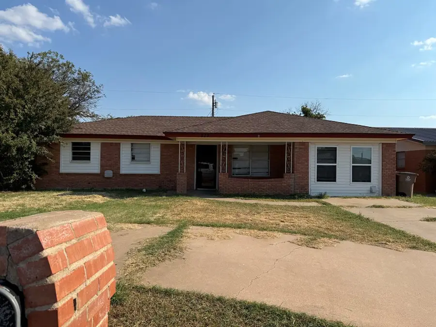 317 Van Zandt Street, San Angelo, TX 76905 - #2