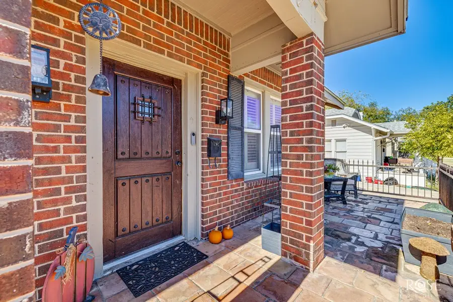 423 S Washington Dr, San Angelo, TX 76901 - Image #2