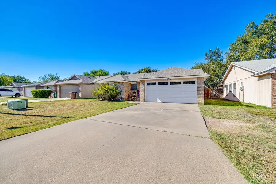 1129 Todd Lane, San Angelo, TX 76903 - Image #2