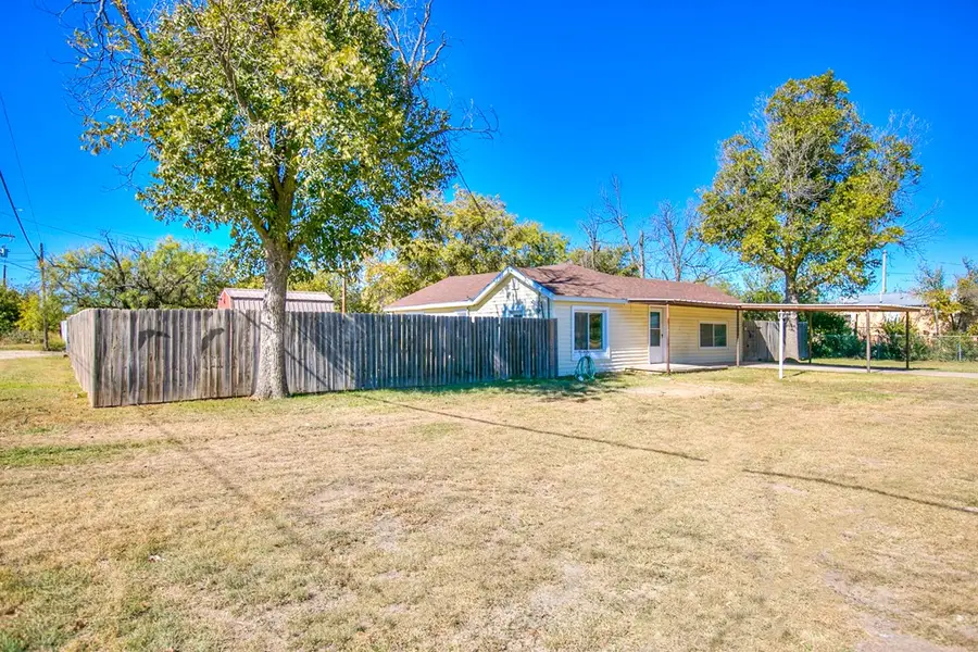 421 N Archer St, San Angelo, TX 76903 - Image #3