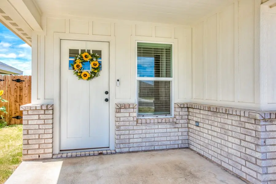 909 E 39th St, San Angelo, TX 76903 - Image #3