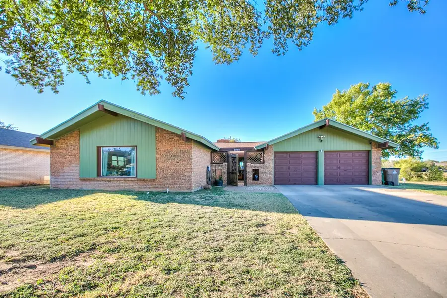 3334 Vista Del Arroyo, San Angelo, TX 76904 - Image #2