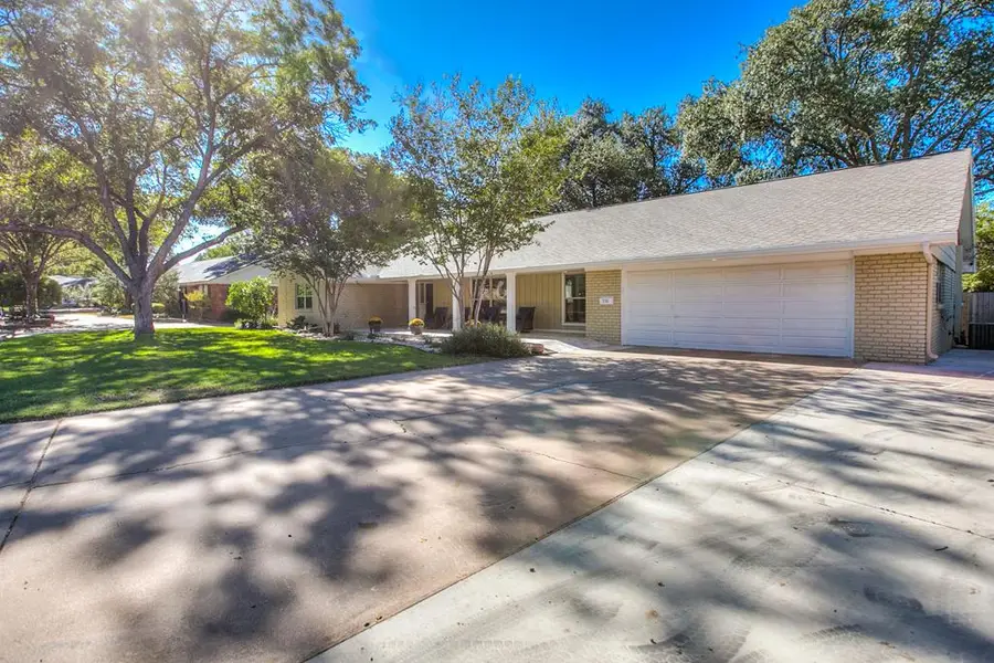 2761 Dena Dr, San Angelo, TX 76904 - Image #2