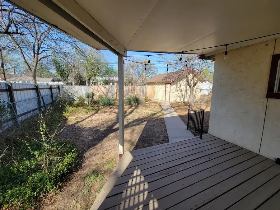 203 N Adams St, San Angelo, TX 76901 - Image #3