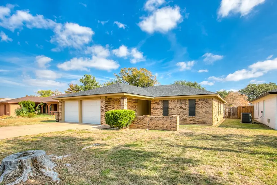 1204 Gregory Dr, San Angelo, TX 76905 - Image #2