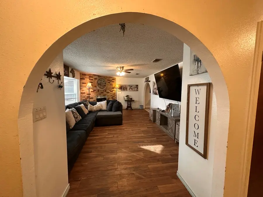 8429 Petunia Ave, San Angelo, TX 76901 - Image #3