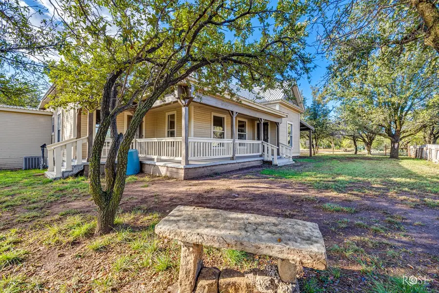 201 Ratliff Rd, Bronte, TX 76933 - Image #3