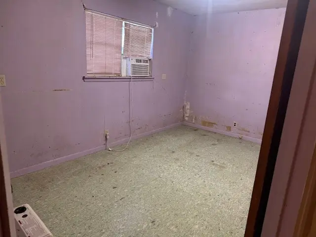 1810 Walnut St, Ozona, TX 76943 - Image #3