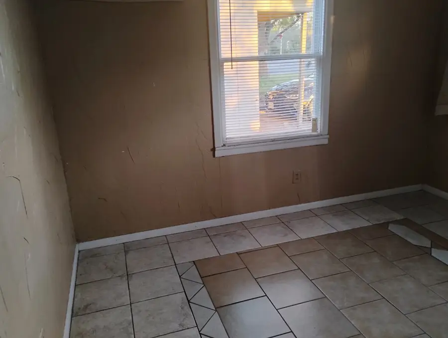 212 Maryland St, San Angelo, TX 76905 - Image #3