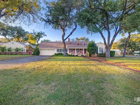 2402 Live Oak St, San Angelo, TX 76901 - Image #2