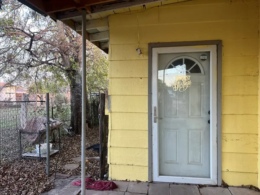 103 W 31st St, San Angelo, TX 76903 - #3