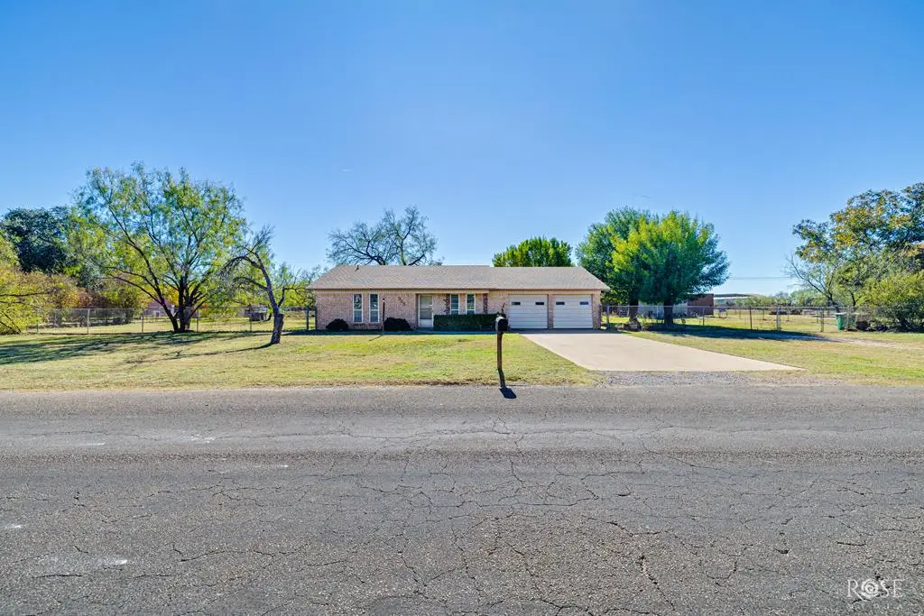325 Mimosa Dr, San Angelo, TX 76903 - Image #1