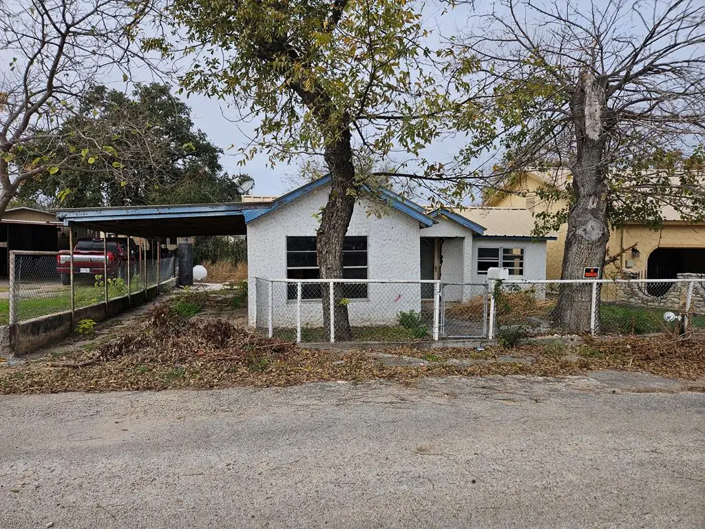 104 Calle Useues St, Sonora, TX 76950 - Image #1