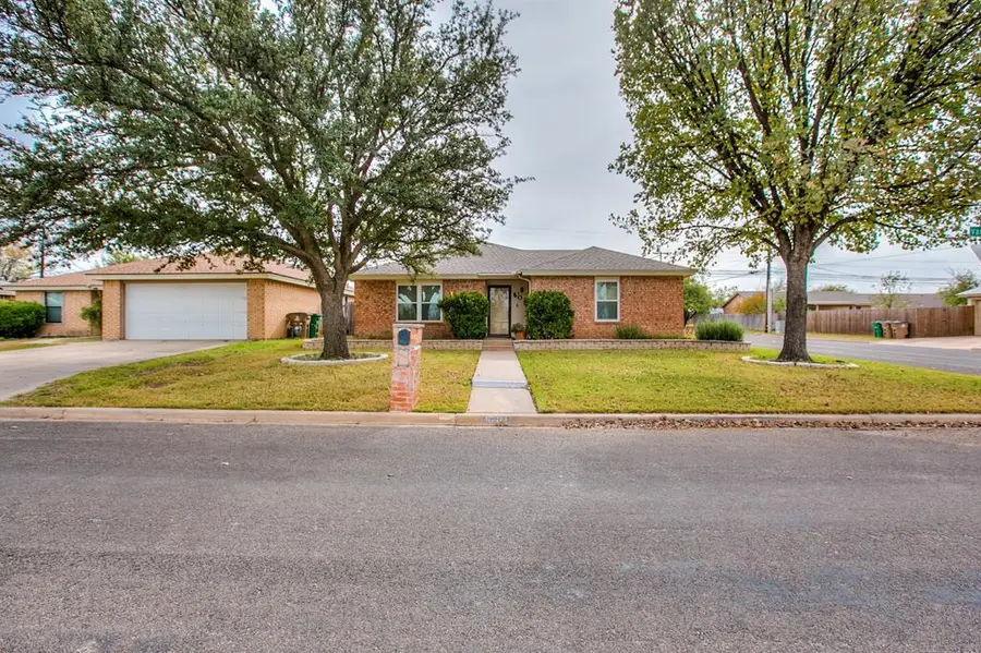 601 Van Zandt St, San Angelo, TX 76905 - Image #2