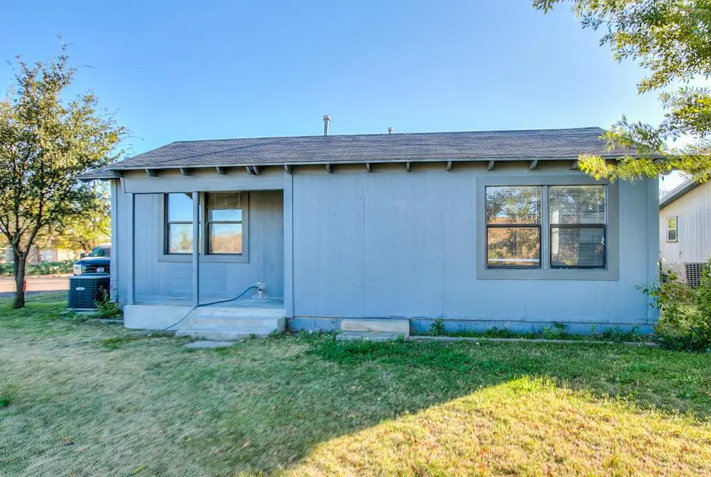 125 E 43rd St, San Angelo, TX 76903 - Image #1