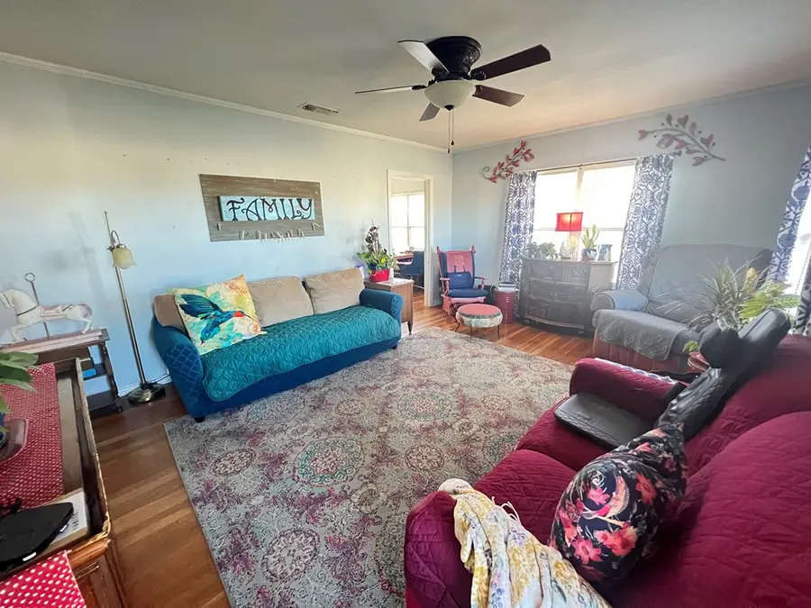 2231 Freeland Ave, San Angelo, TX 76901 - Image #2