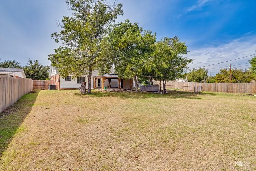 3312 Westover Terrace Dr, San Angelo, TX 76904 - Image #2