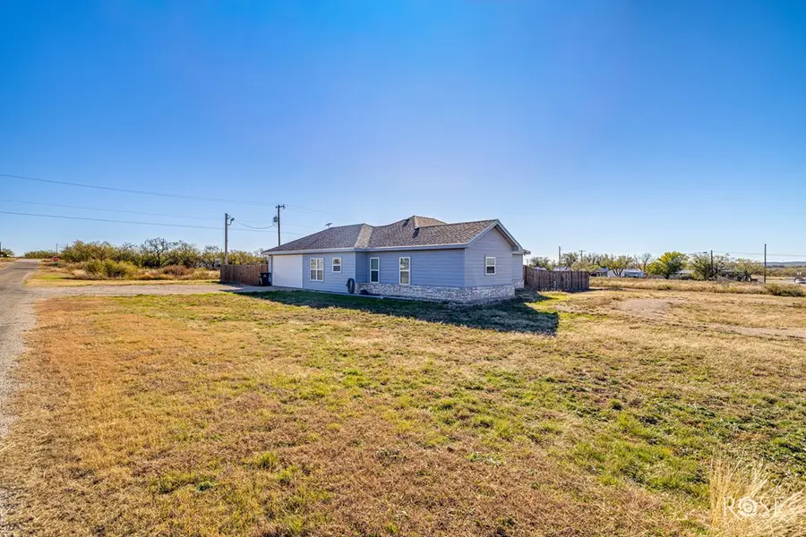 11432 Mason St, Carlsbad, TX 76934 - Image #3