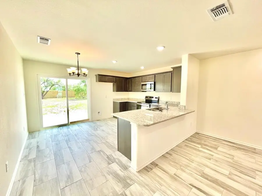 1407 Parker St, San Angelo, TX 76901 - #3