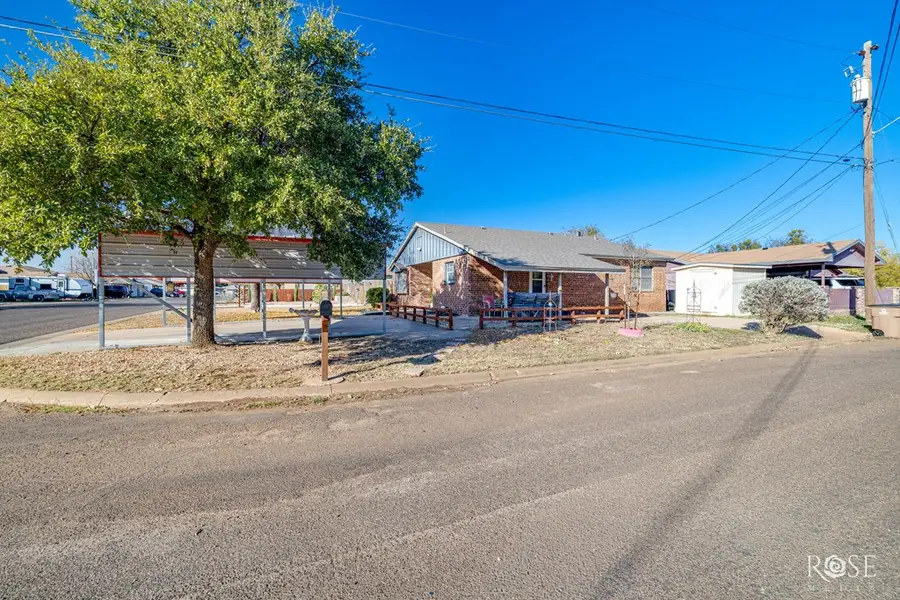 3102 Grove Dr, San Angelo, TX 76903 - Image #2