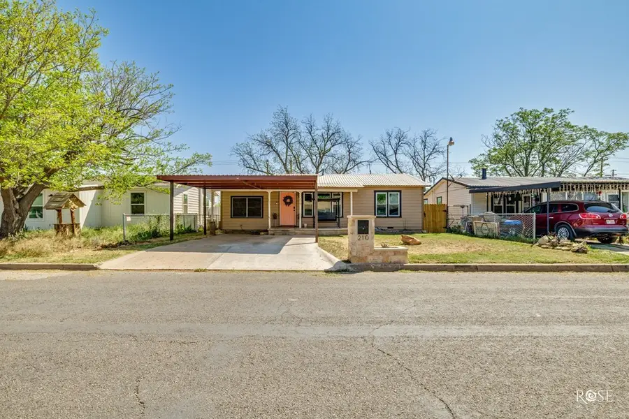 210 St Johns St, San Angelo, TX 76905 - Image #3