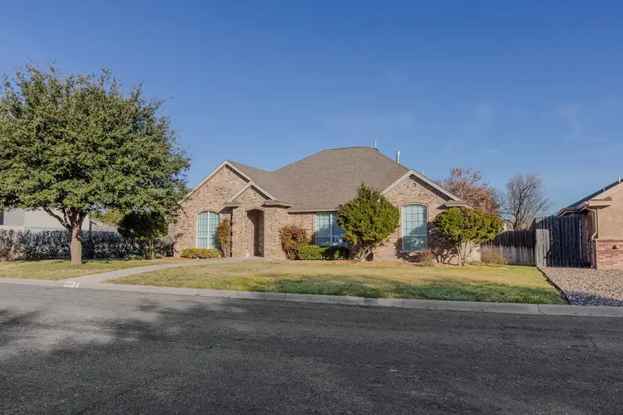 5227 Westway Dr, San Angelo, TX 76904-8053 - Image #2