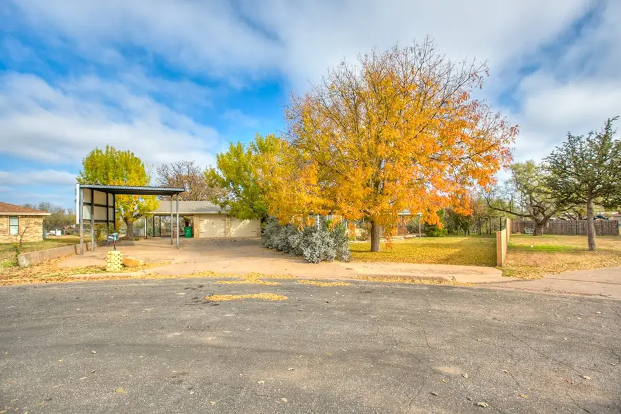 5434 Briarwood Circle, San Angelo, TX 76903 - Image #2