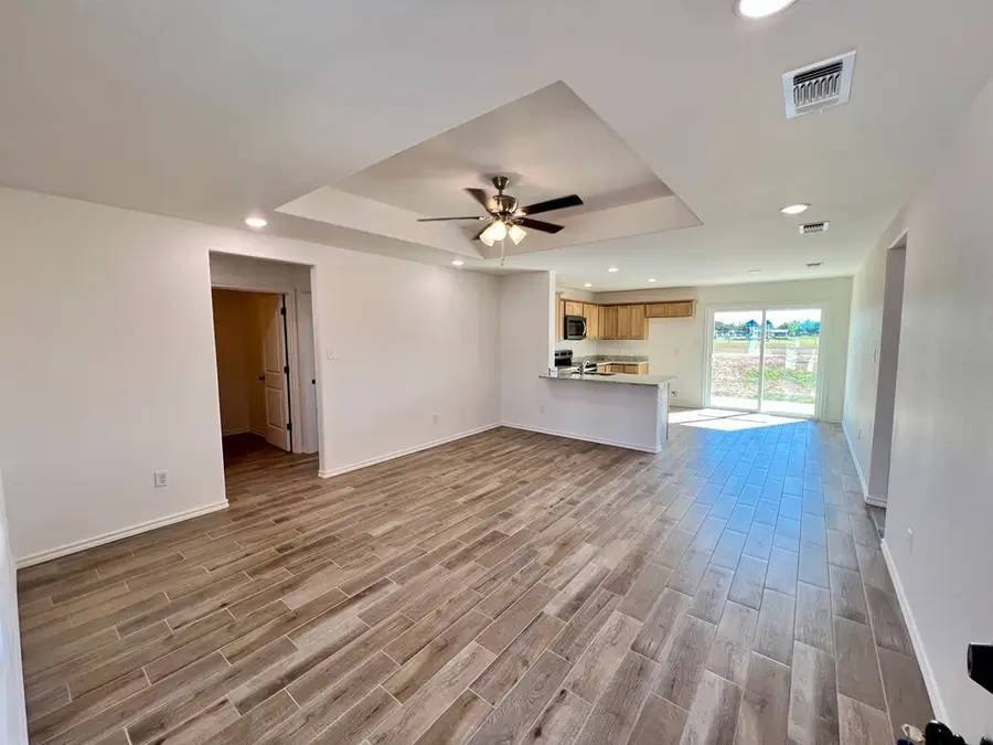 115 E 41st St, San Angelo, TX 76903 - #2