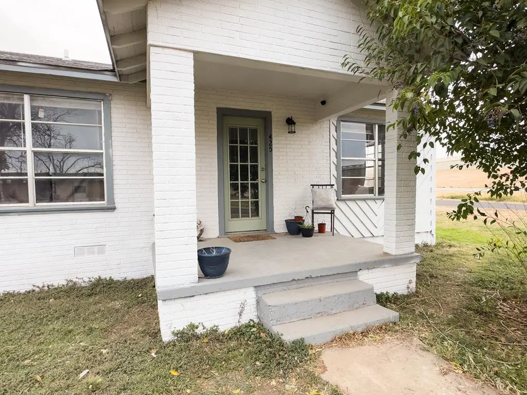 425 N Garfield St, San Angelo, TX 76901 - #1