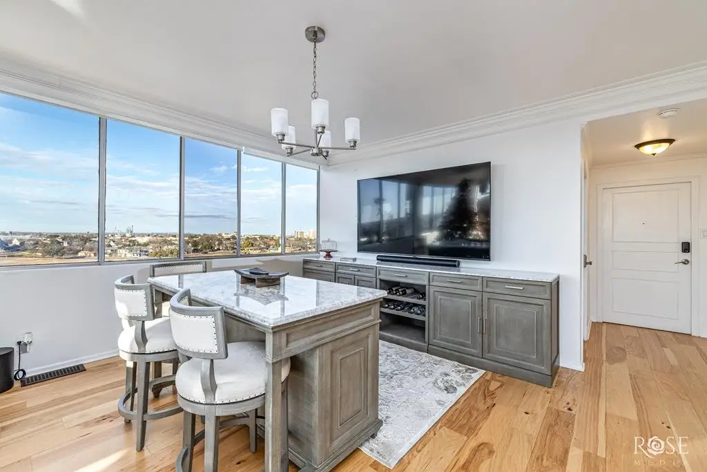 800 W Ave D, San Angelo, TX 76901 - Image #1