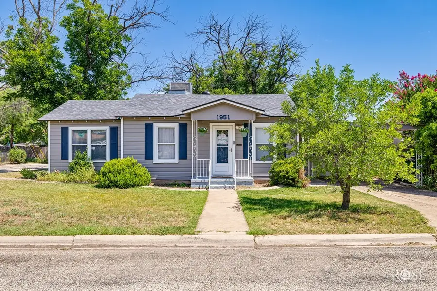 1951 W Twohig Ave, San Angelo, TX 76901 - Image #2