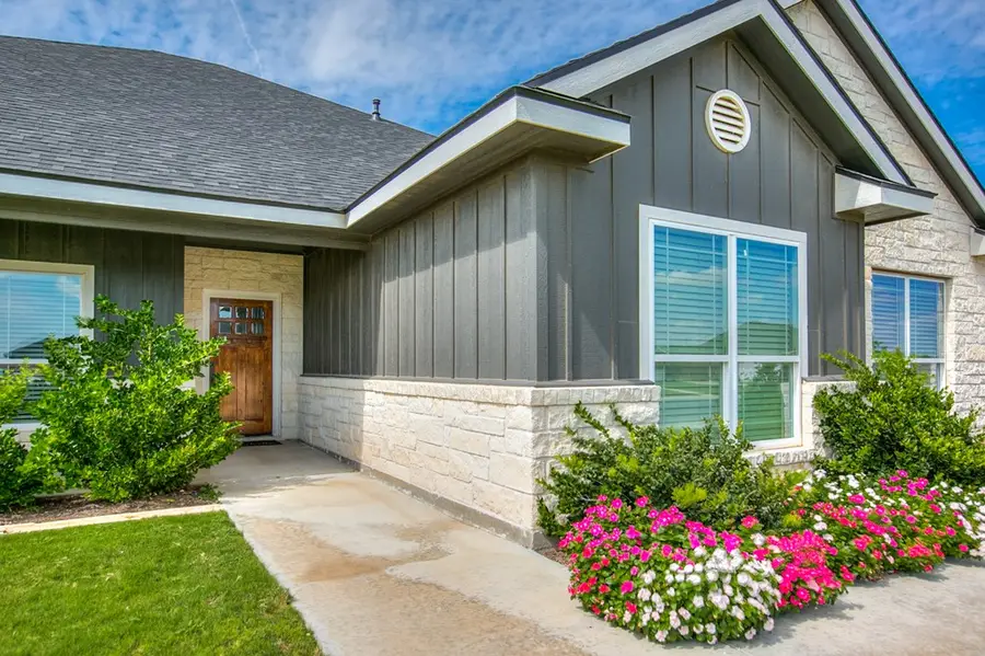 4529 Old Stone Dr, San Angelo, TX 76904 - Image #2