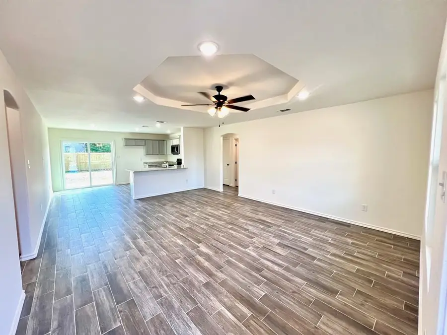 313 E 25th Street, San Angelo, TX 76903 - #3