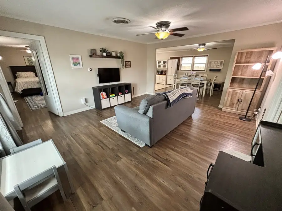 1902 W Twohig Ave, San Angelo, TX 76901 - Image #2