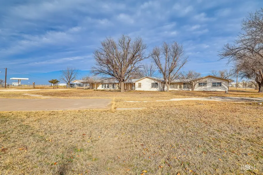 921 Broadway Street, Mereta, TX 76940 - #2