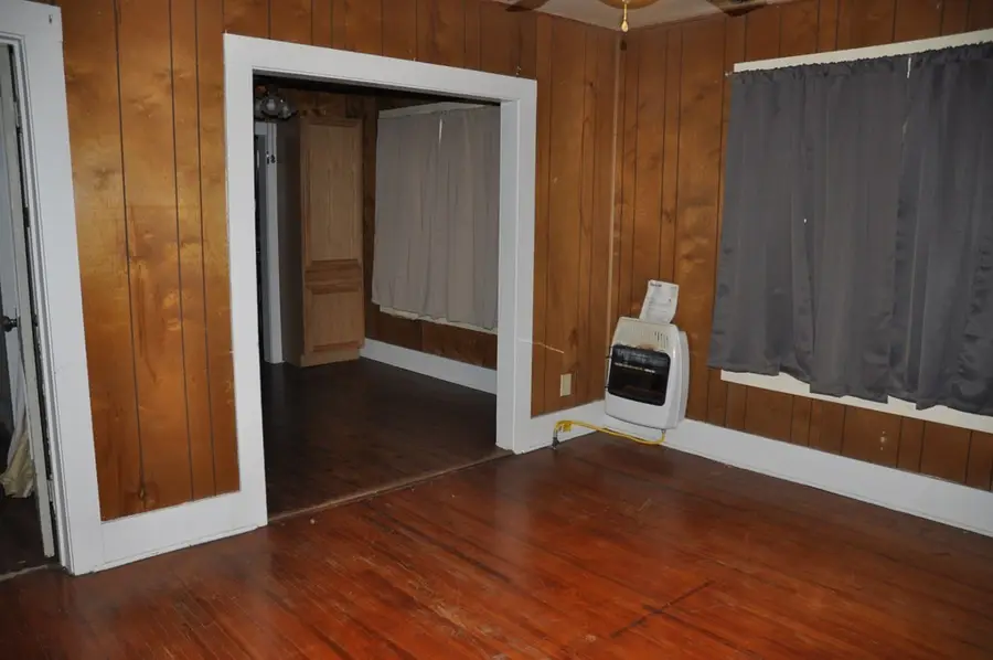 27 19th Street, San Angelo, TX 76903 - #2