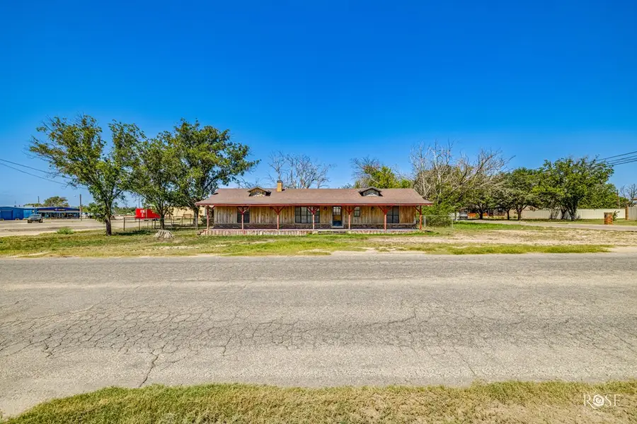 209 N Florida Ave, Big Lake, TX 76932 - Image #3